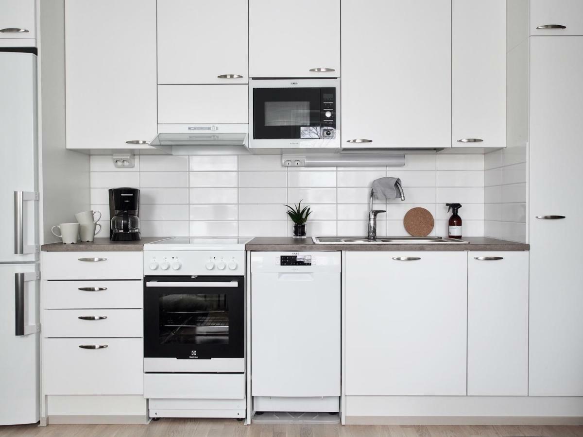 2Ndhomes Tampere "Lapintie" Apartment - Serene Apt Near Downtown At A Quiet Neighbourhood Exterior foto